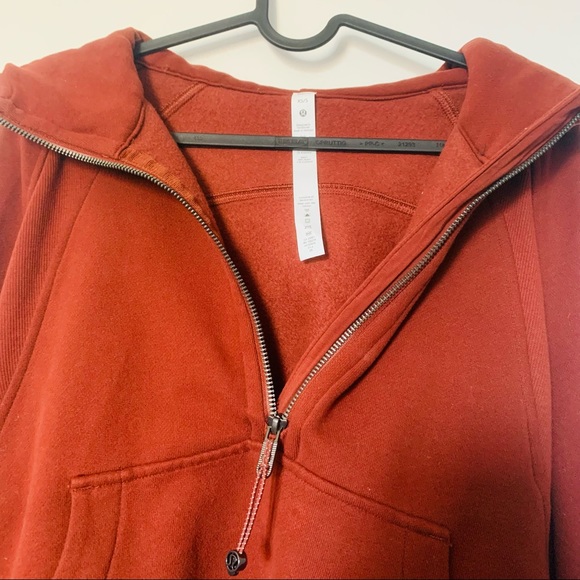 SOLD | NWOT Lululemon Oversized Scuba Half Zip in Date Brown size XS/S - Picture 2 of 3